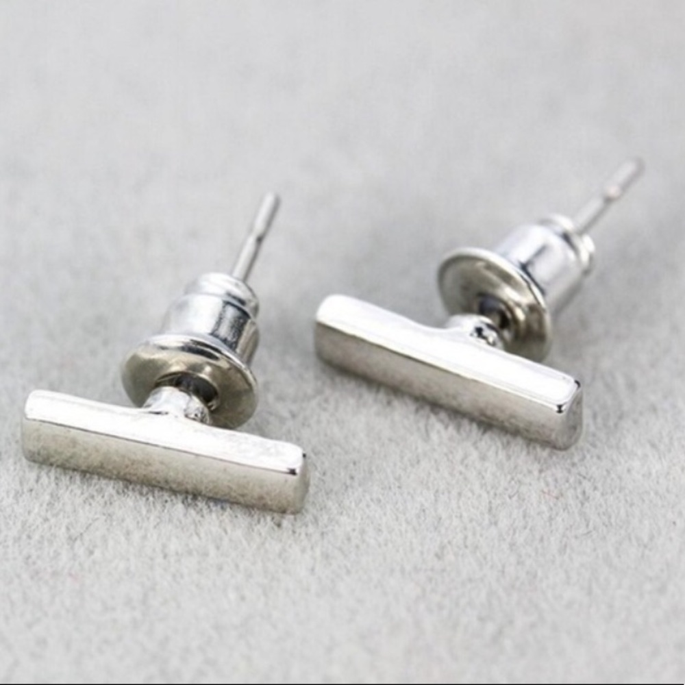 3/$30 last pair! Gold bar earrings - Picture 3 of 4